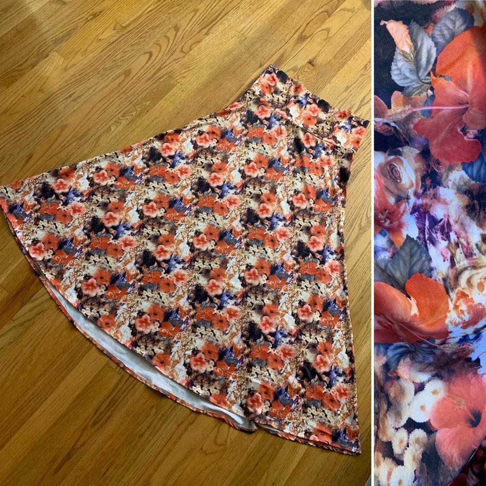 Beautiful Slinky Floral Roses Maxi Skirt XL